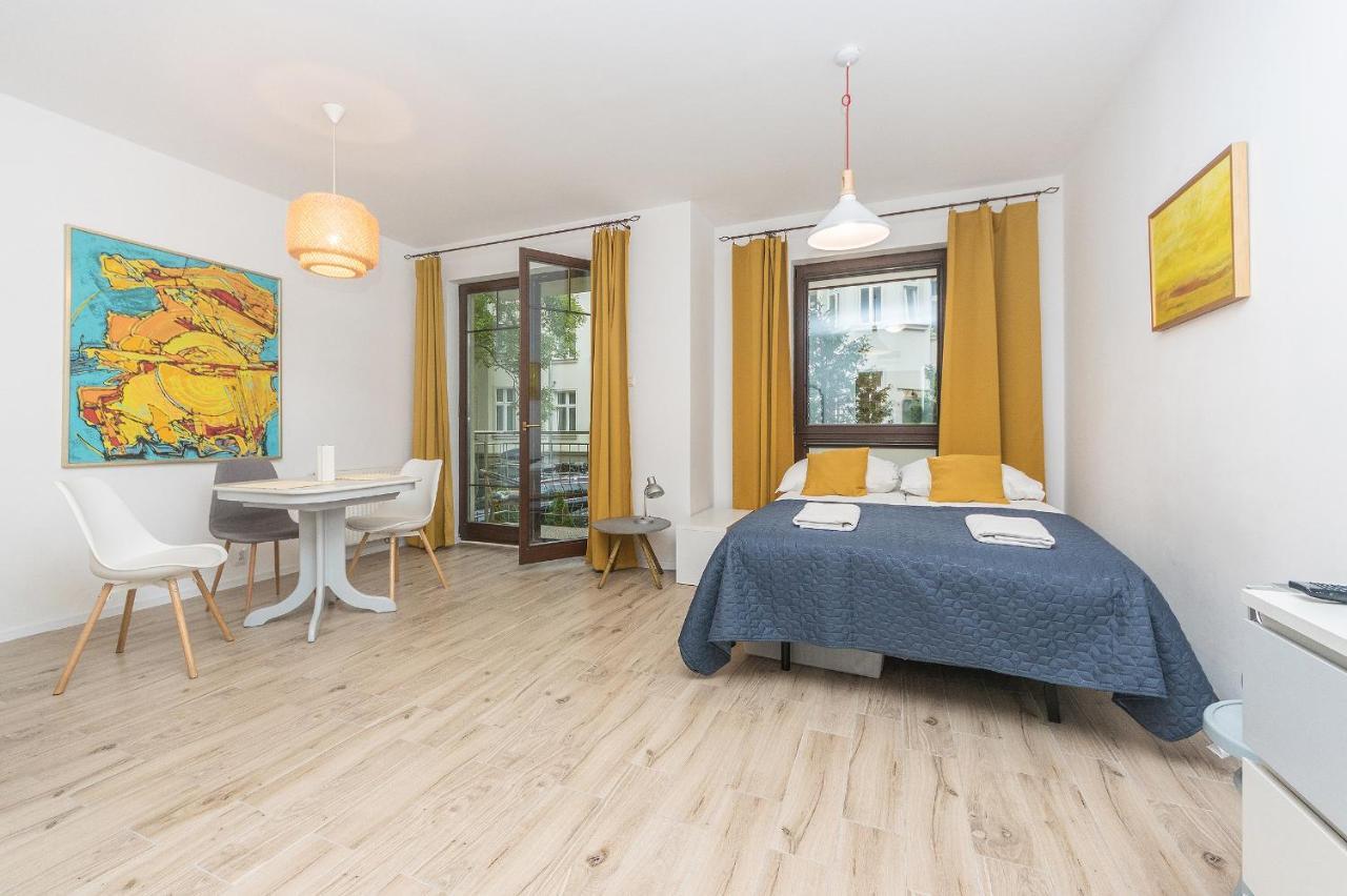 Pomorskie Apartamenty Baltic House โซพอต ภายนอก รูปภาพ