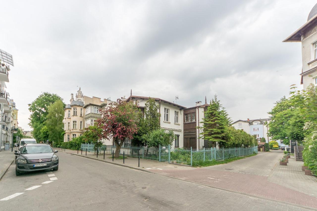 Pomorskie Apartamenty Baltic House โซพอต ภายนอก รูปภาพ